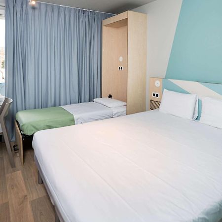 Ibis Budget Lyon Caluire Cite Internationale Exterior photo